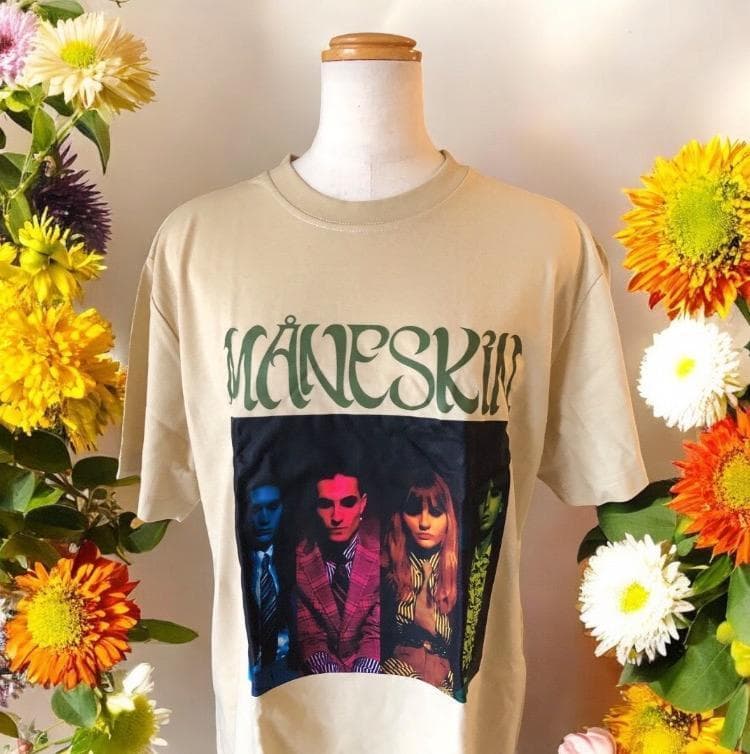 即日発送】Maneskinマネスキン3Dプリント Tシャツ サイズXL ② - メルカリ