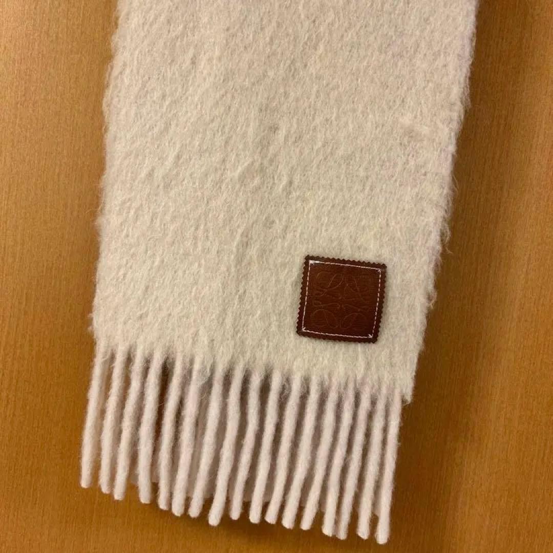 LOEWE ウール ホワイトマフラー Made in Spain