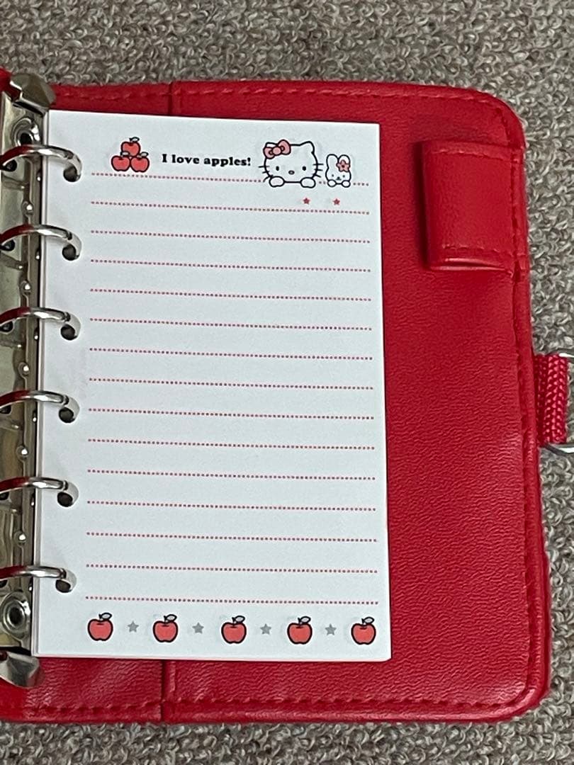 平成レトロ　ハローキティ コーデュロイ手帳カバー