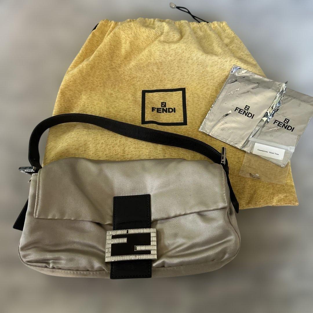 FENDI マンマバケット シルクサテン ラインストーン