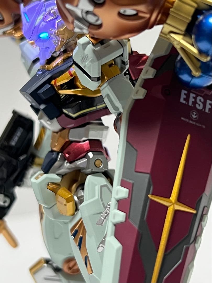 ガンプラ HG 1/144 赤いガンダム 塗装完成品