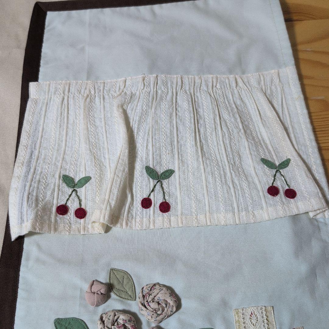 MANY ハンドメイド クマのアップリケ付き暖簾