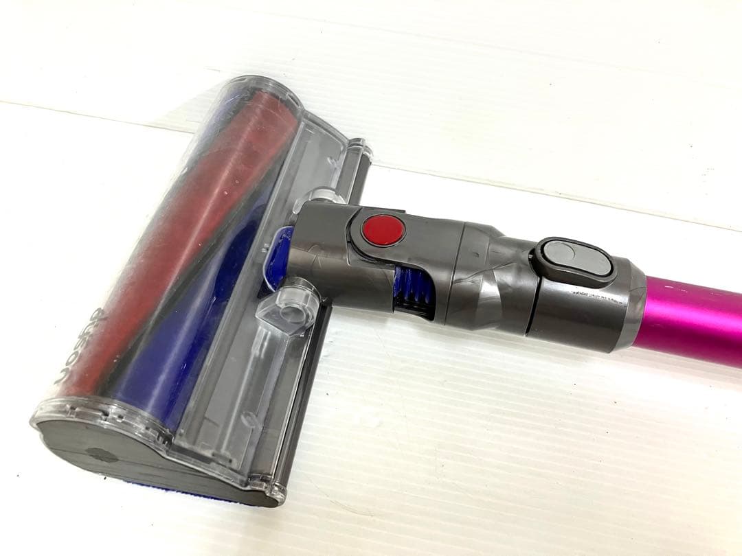 ◇ダイソン◇コードレスクリーナー V6 Fluffy SV9 スタンド付き