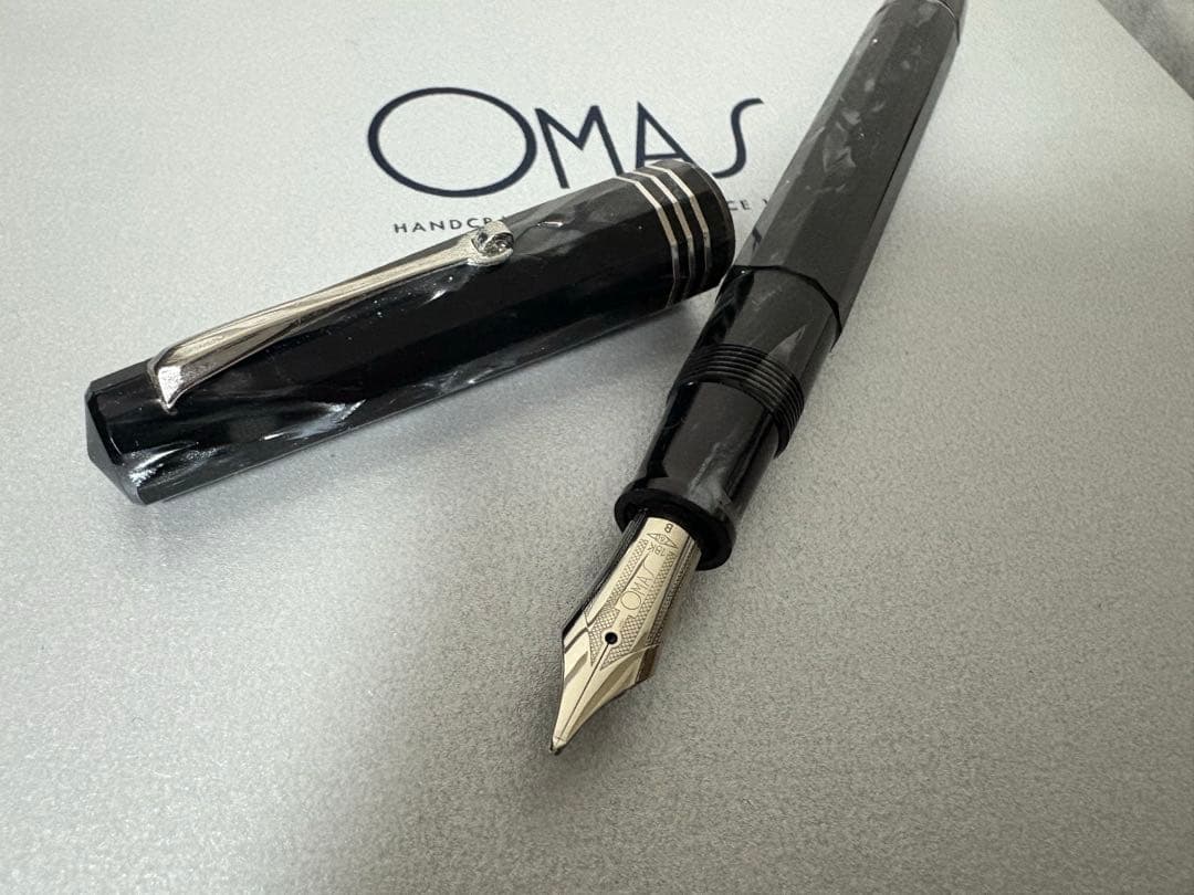 オマス グレイセルロイドNovelli Special 万年筆:B - メルカリ