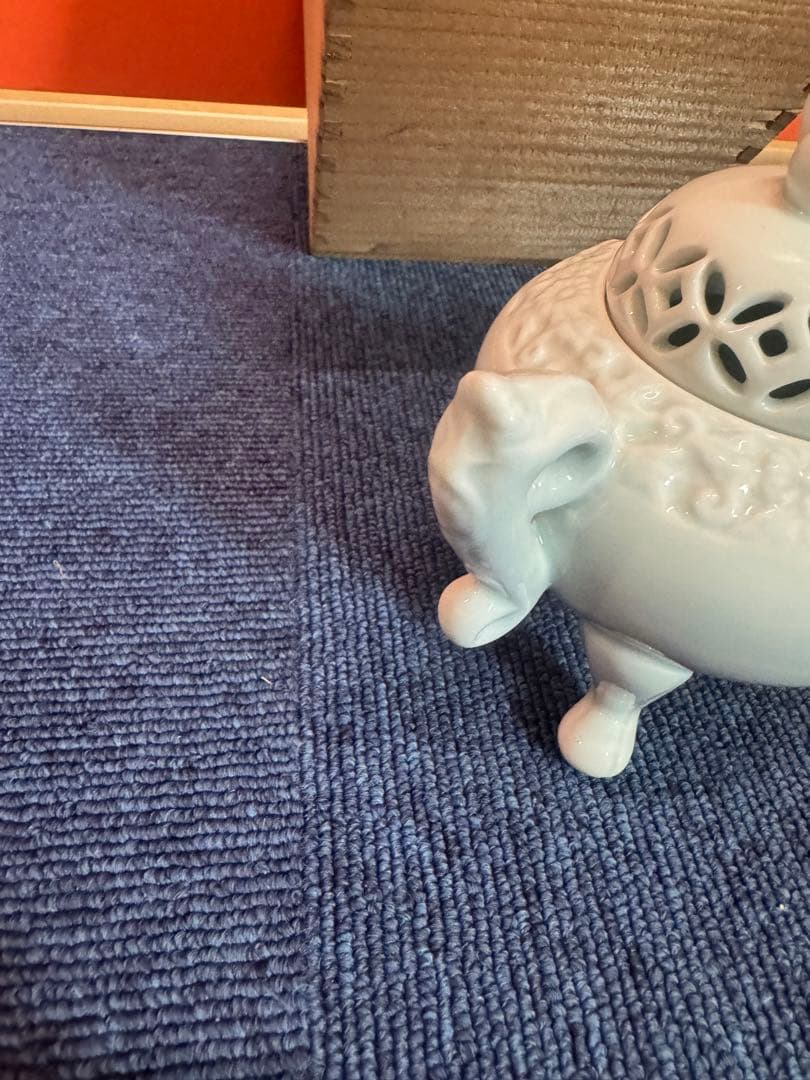 2005 有田焼 清兵衛 三足 獅子 白磁香炉 未使用 - メルカリ