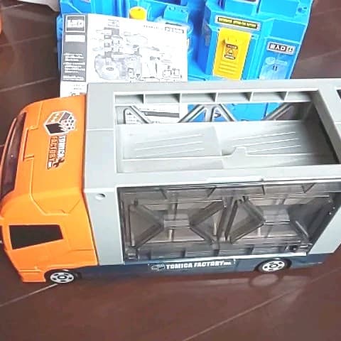 メカアクション自動車工場 トミカ工場スペシャル仕様 トミカ同梱版