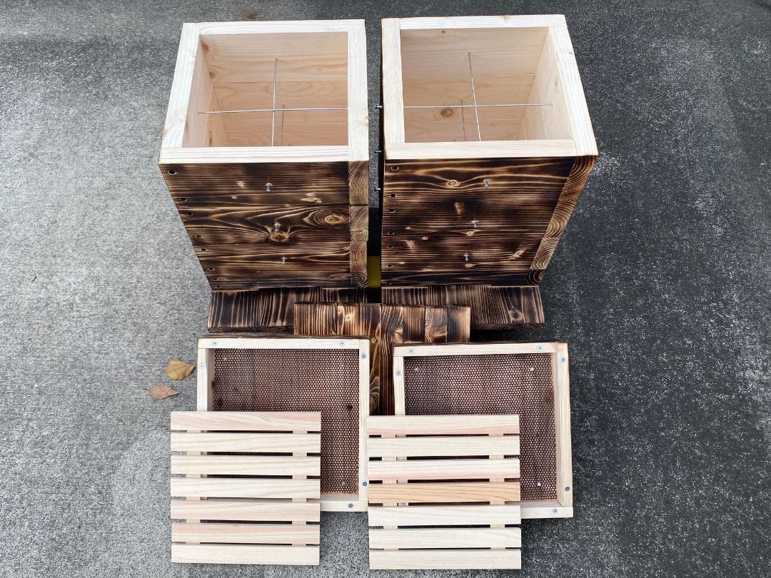 ラッキー21 日本蜜蜂重箱式巣箱３段【ワイヤー着脱式】完成品×２基 送料込