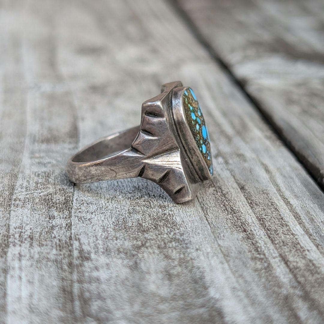 ヴィンテージのターコイズリング　 インディアンジュエリー