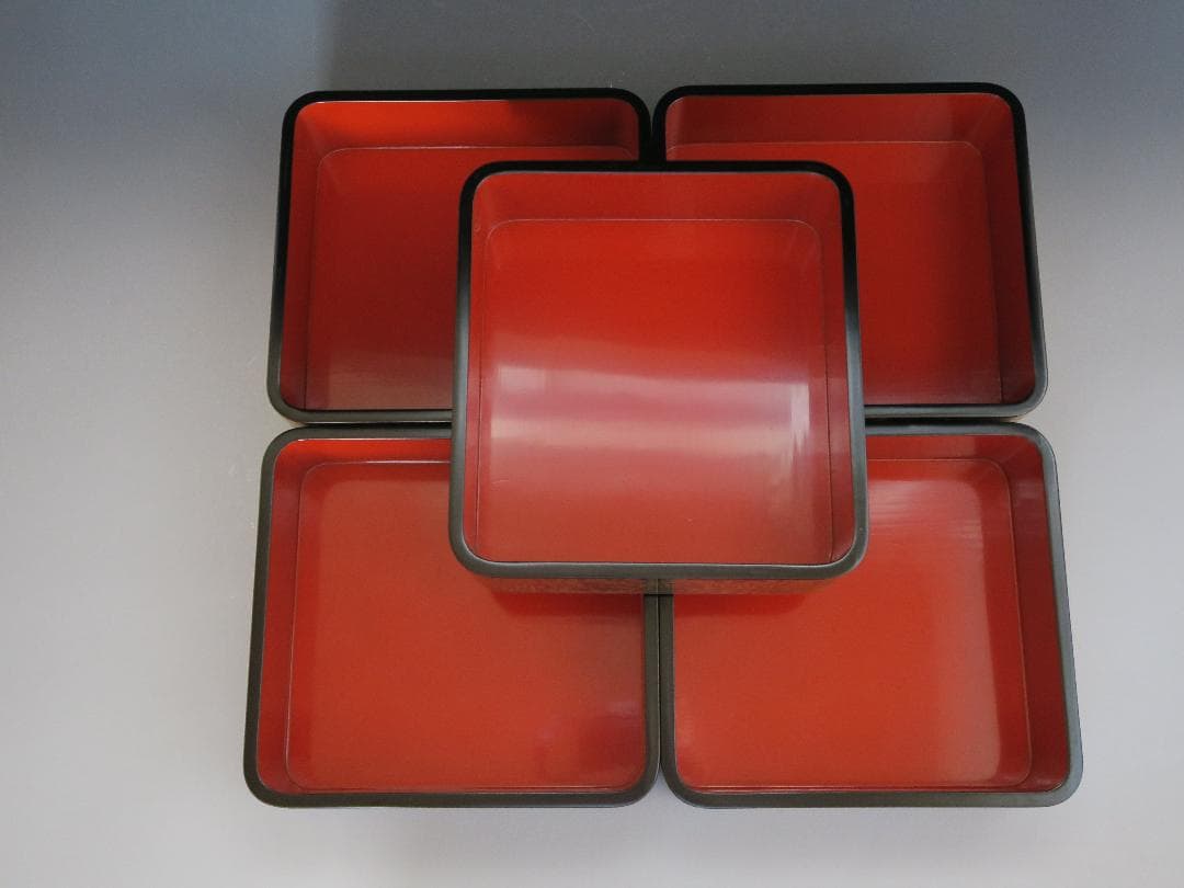 【輪島塗】極上総菊詰沈金 五段重箱 内朱塗 隅丸 蓋二枚 蓋横菊彫 天然木 共箱