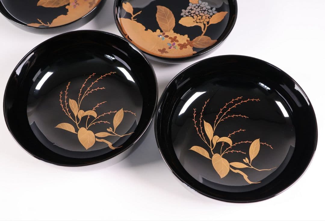MB188】天然木漆塗 紫陽花と葵 金蒔絵 螺鈿入 黒塗 煮物椀 二客 昭和期