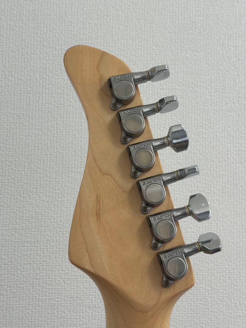 FERNANDES SG-65 エレキギター シルバー ハードケース付き