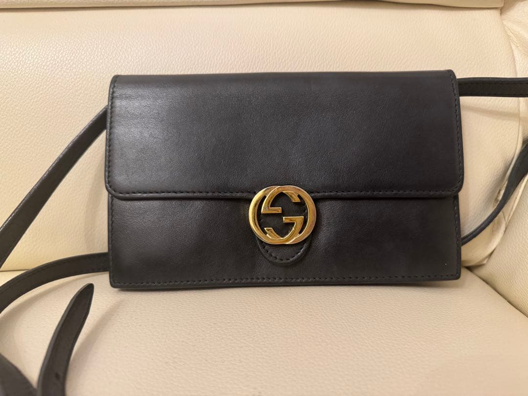 Gucci レザー ショルダーバッグ