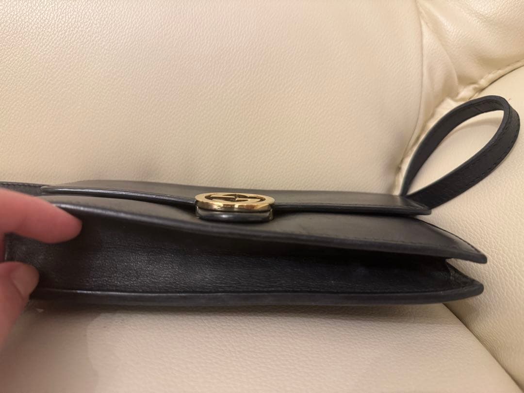 Gucci レザー ショルダーバッグ