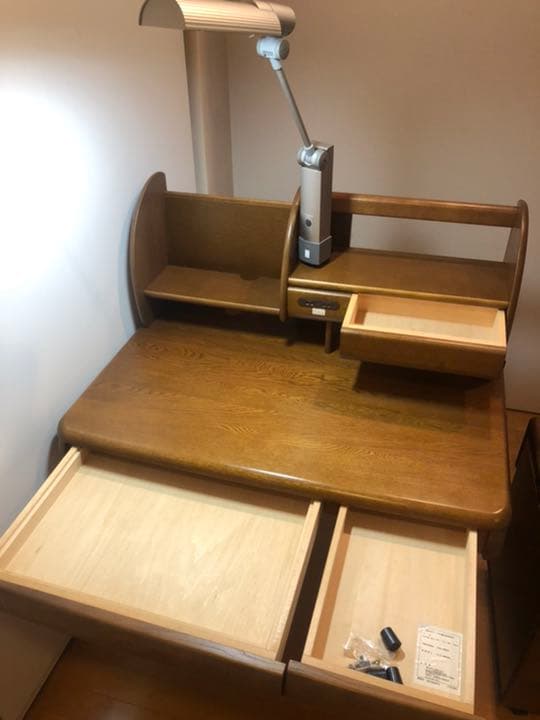 karimoku カリモク　勉強机