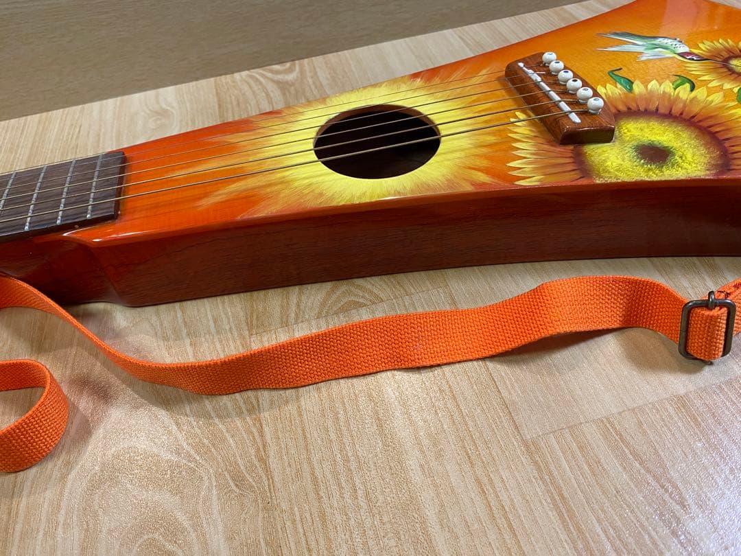 新品未使用】 希少レア FLuffy ペイントトラベルギター ケース付