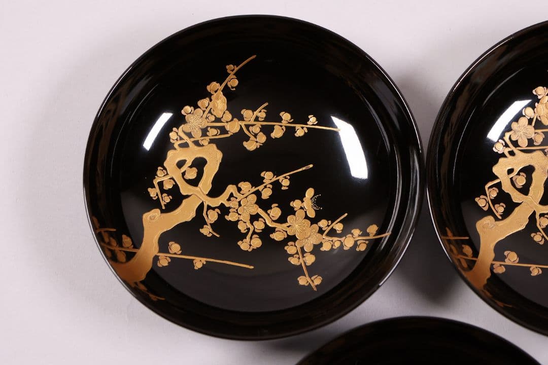 【CM232】古い木皿 五客 梅 金蒔絵 黒塗 小皿 菓子皿 木製漆器 大正昭和