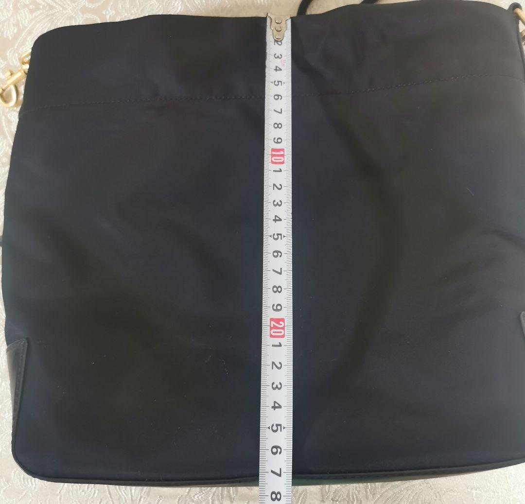 トリーバーチ　バケットバッグ　ブラック　グリーン　ペリー ナイロン