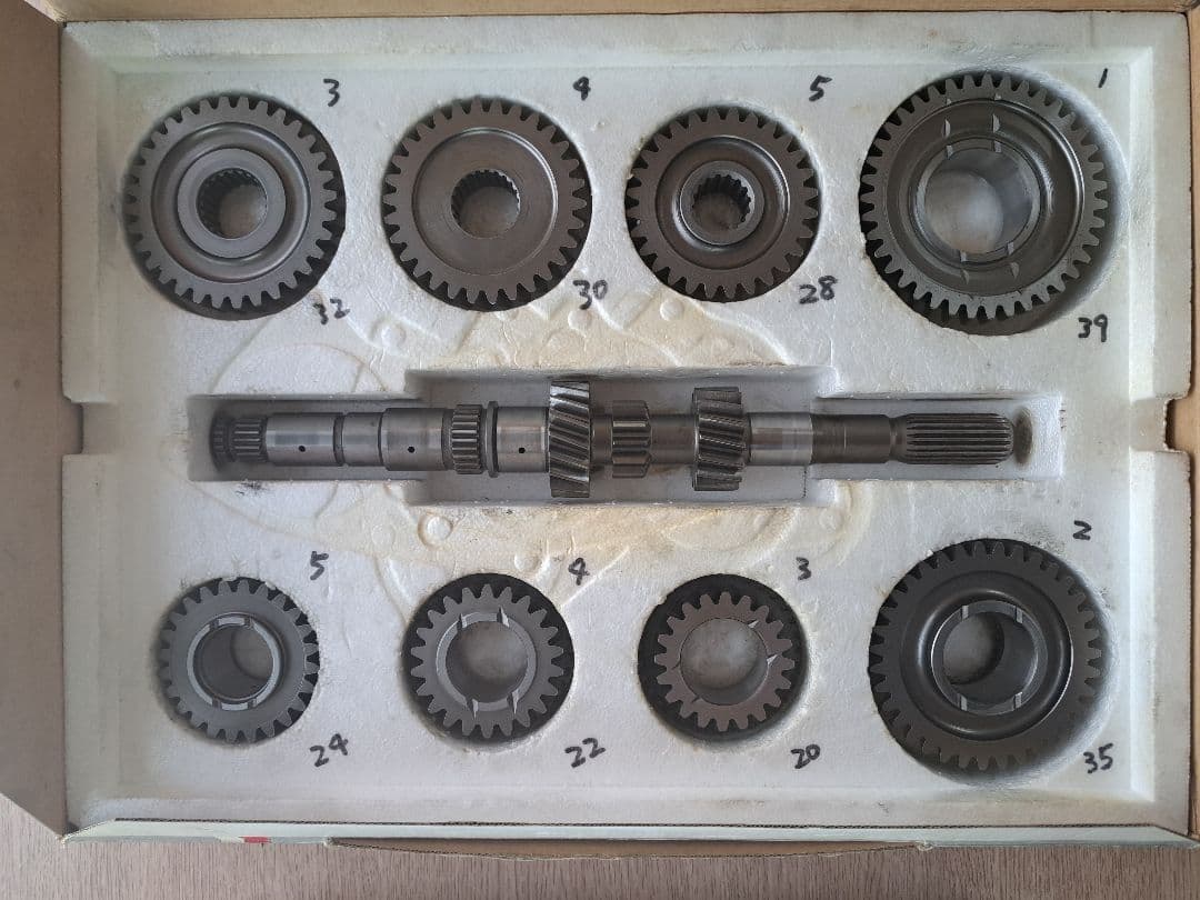 TRDクロスミッション C56•C52用タイプB中古① テスト走行164Km使用