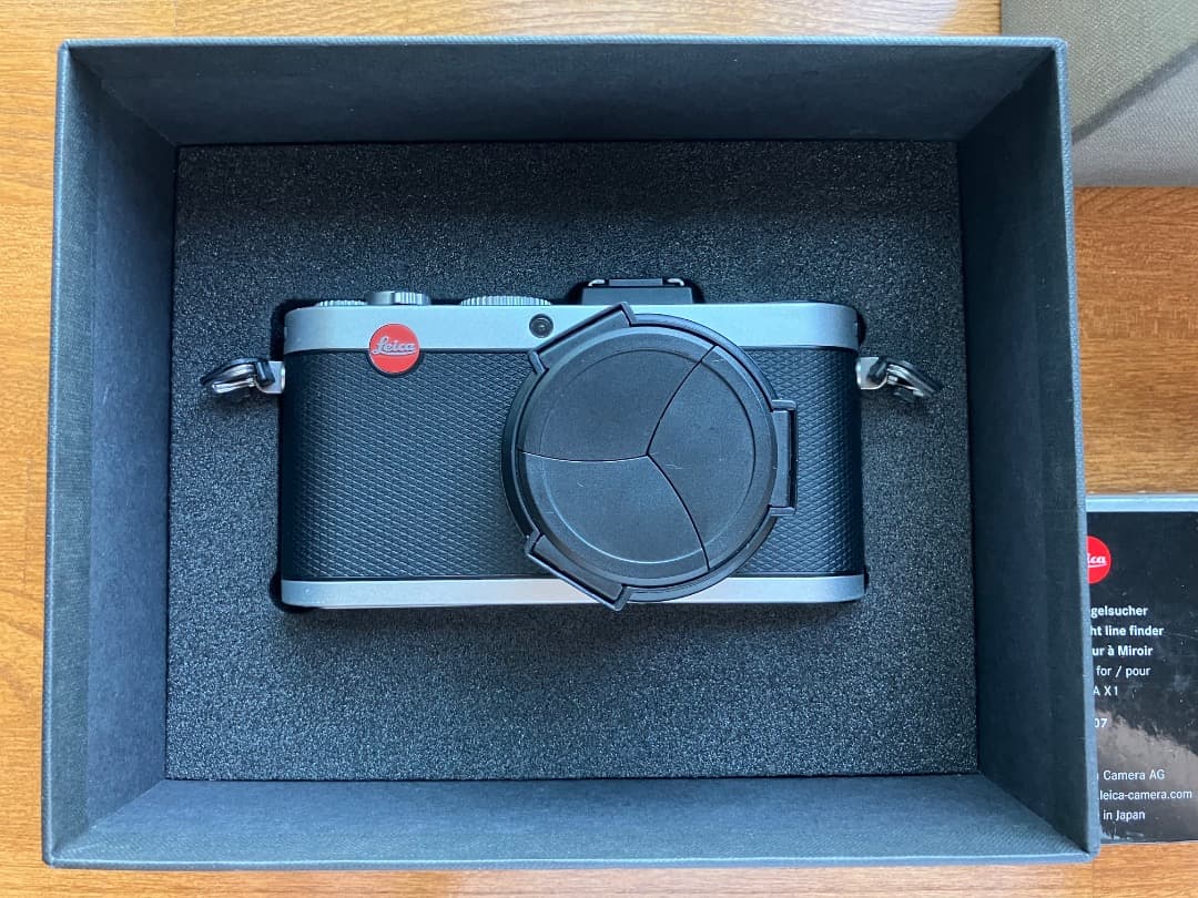 Leica X2 （シルバー）＋ 36mm外付けビューファインダー