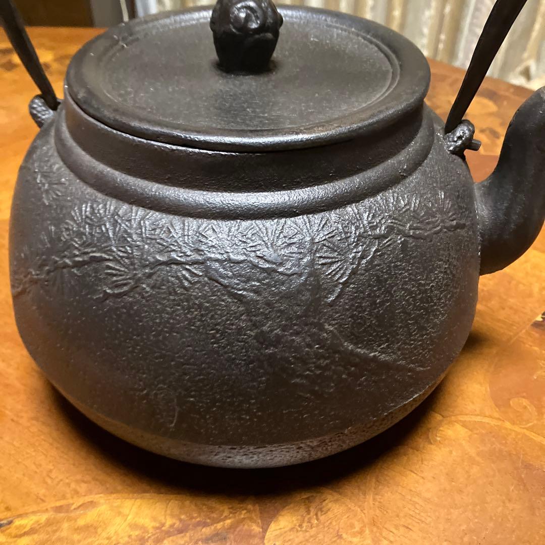 大型】鉄瓶 南部鉄器 鶴と松 美術品 4ℓ アンティーク 美術品