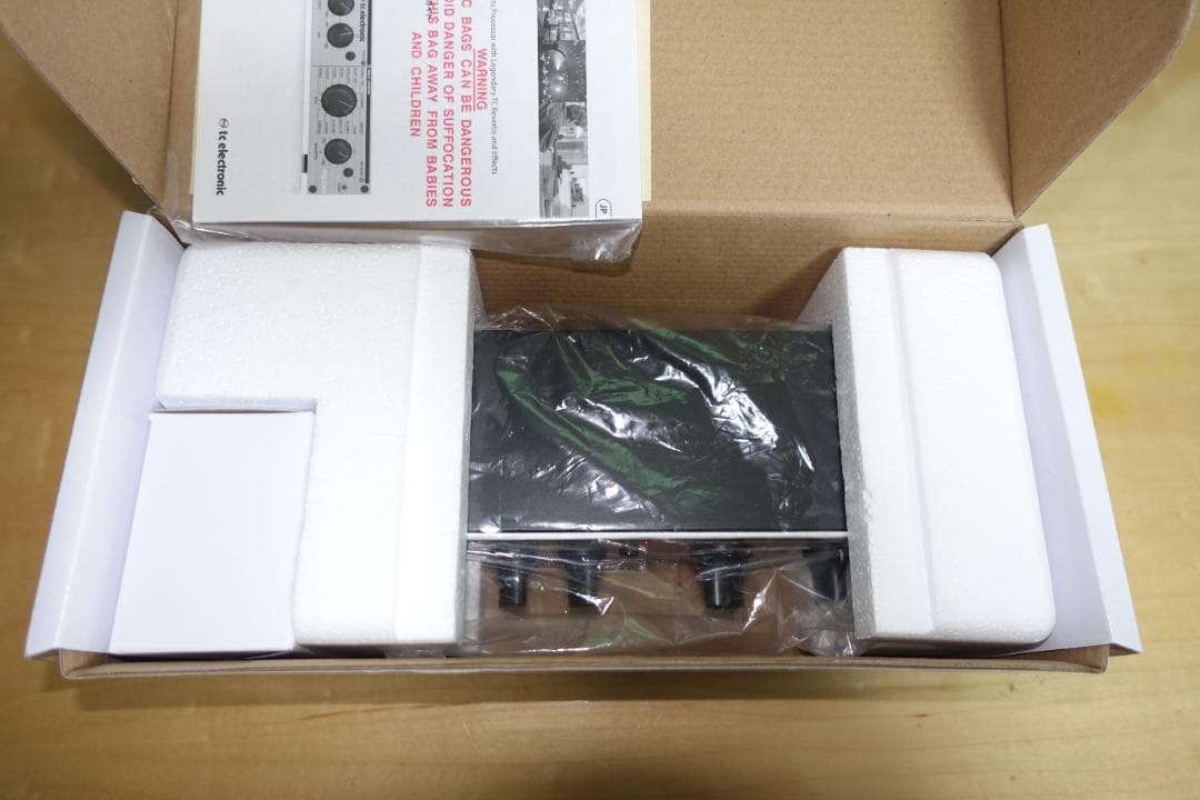 t.c.electronic M100 マルチエフェクトプロセッサー