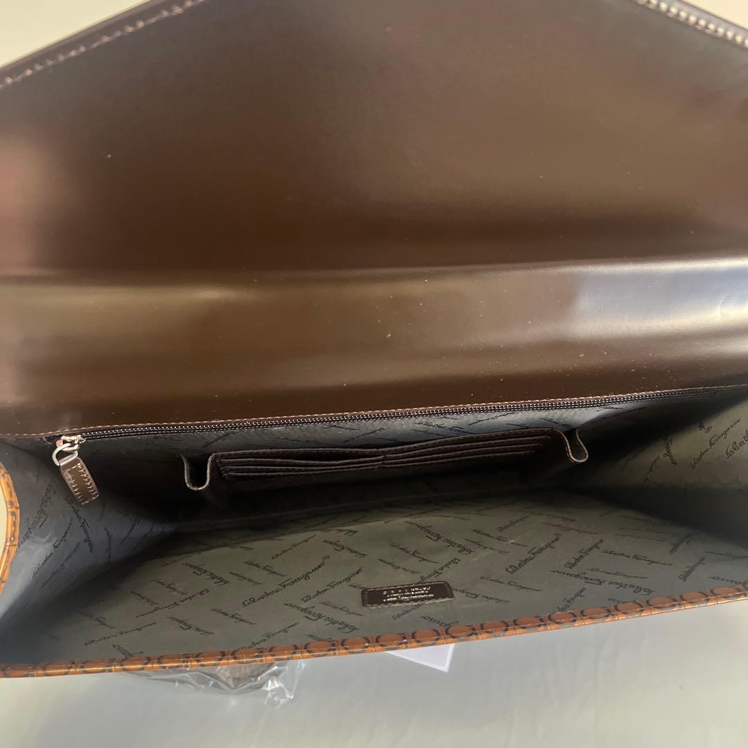 美品！サルヴァトーレ フェラガモ レザー ブリーフケース モノグラム ダイヤル式