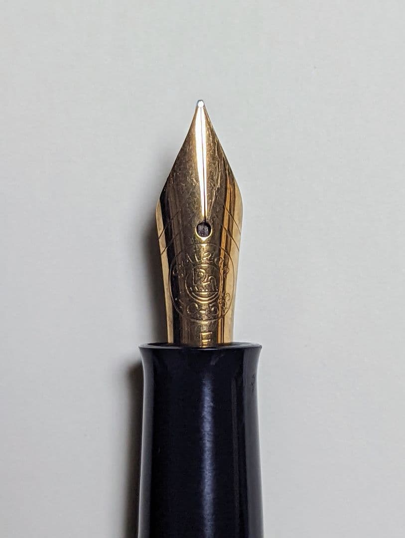 Pelikan ペリカン 400NN M&K 万年筆 ブラック (F)