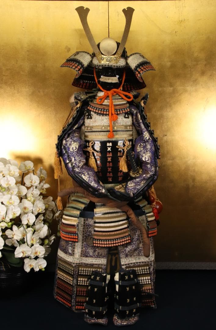 甲冑　具足　黒胴当世素掛 緋縅　鎧櫃付き　等身大　現代鎧　兜　武具　EE002