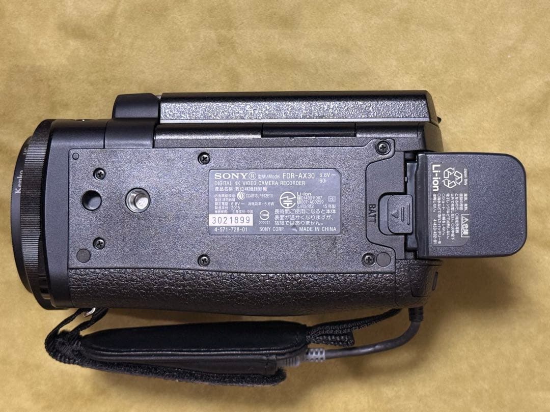 【ジャンク品】SONY　デジタル4Kビデオカメラ　FDR-AX30