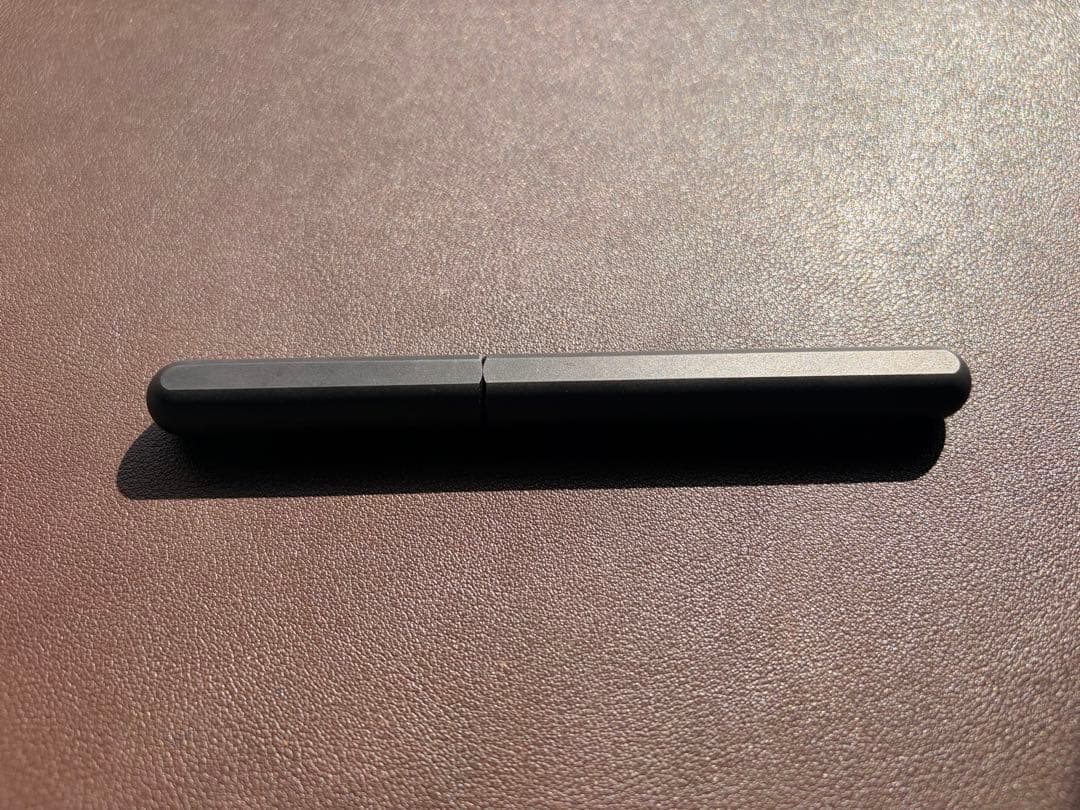 Stilform INK】チタン ブラック＋スタンド＋ケース＋ペントレイ