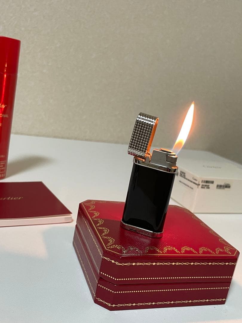 カルティエ　ガスライター　未使用に近い　本物