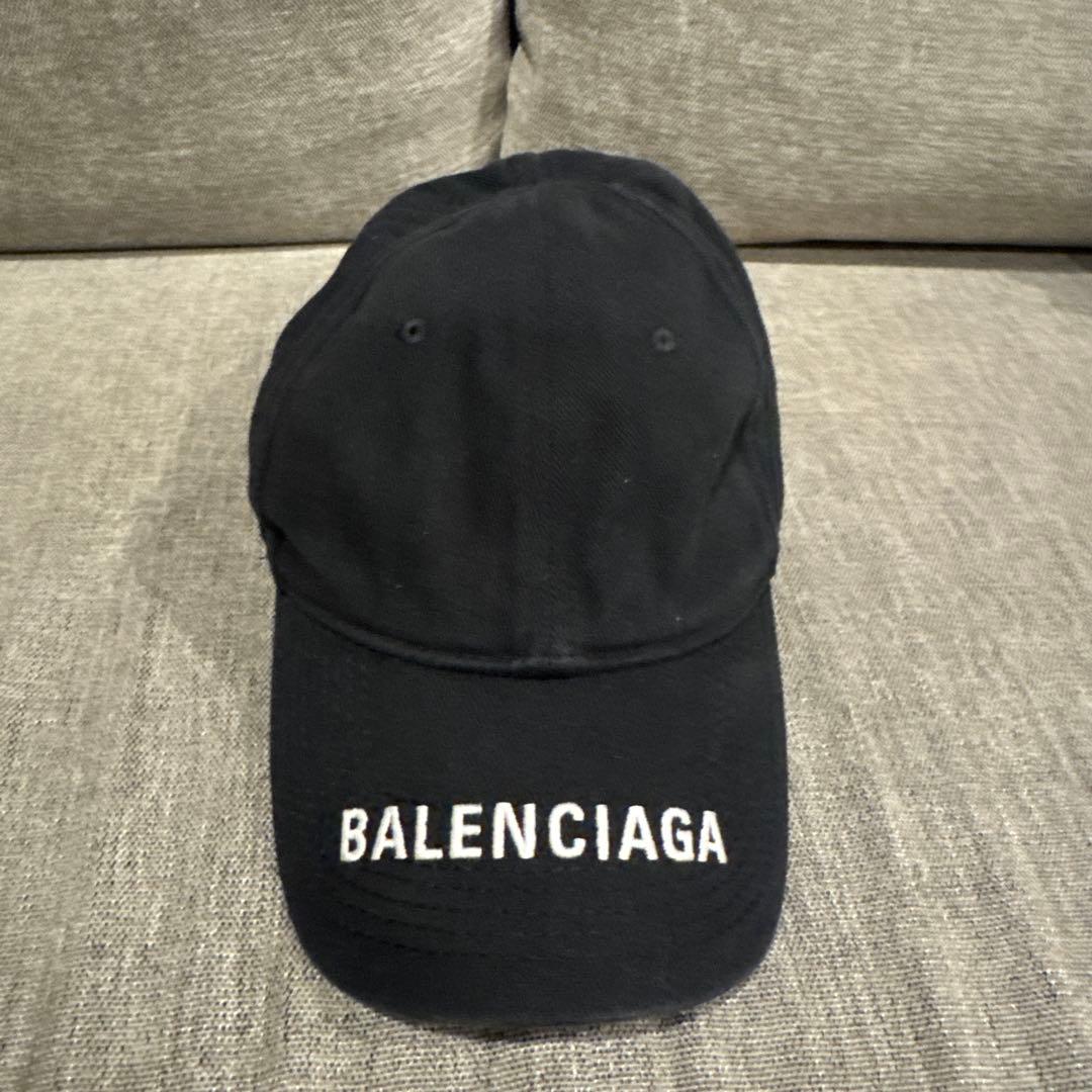 BALENCIAGA ブラックキャップ - メルカリ