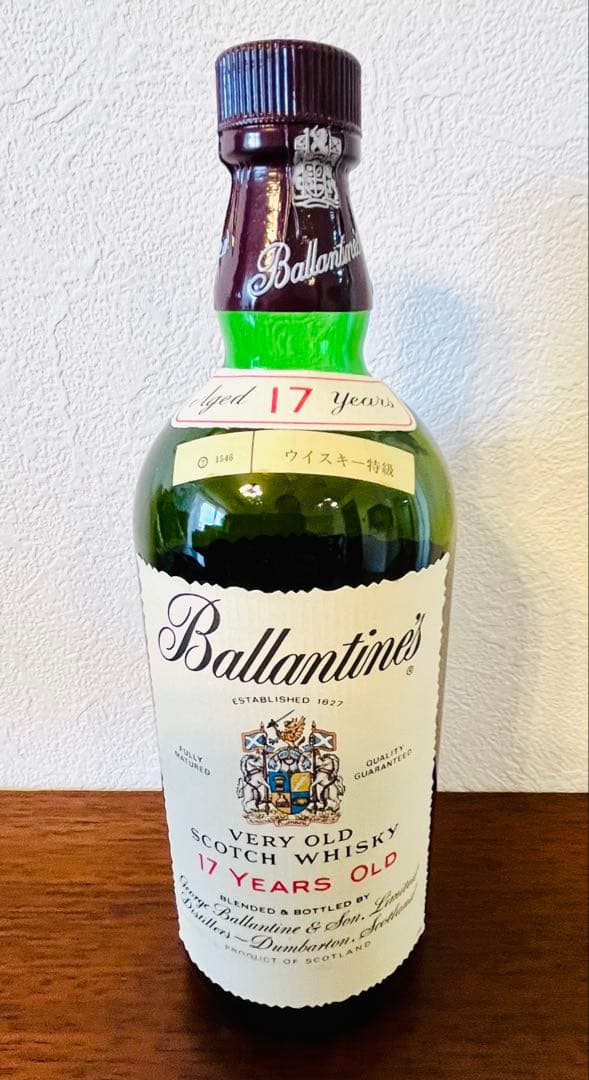 バランタイン17年 特級 明治屋 17年熟成のスコッチウイスキー