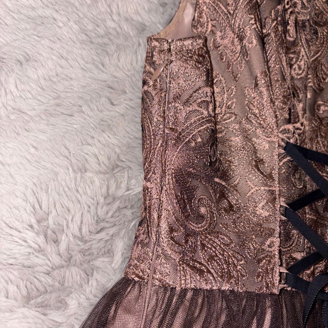 【美品】AIMER エメ オーナメント刺繍レースパーティドレス