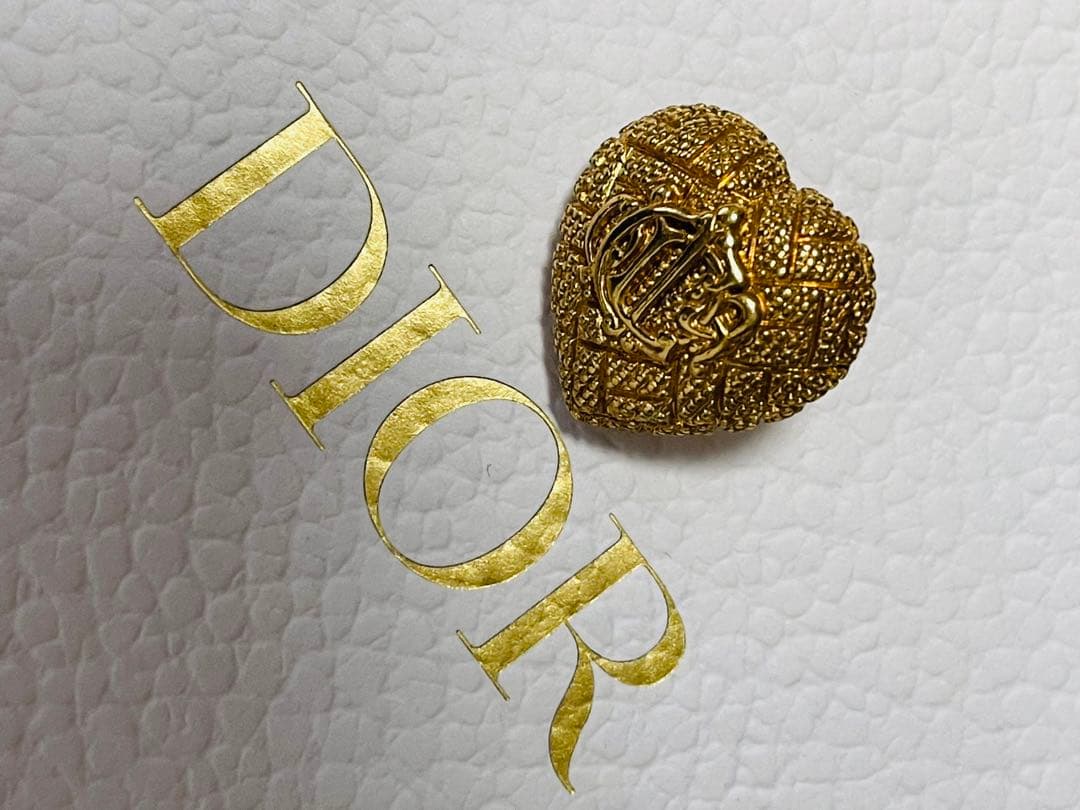 ディオール ピンバッチ エンブレム ハート ロゴモチーフ ブローチ