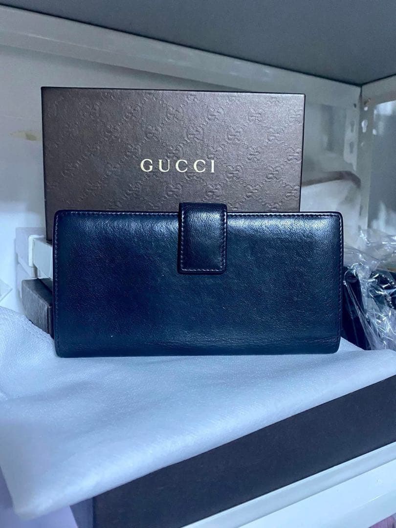 GUCCI ブラック 二つ折り財布 リボン装飾