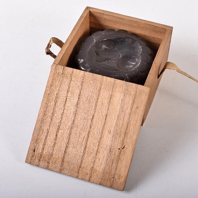 茶道具　竹製　黒塗　蟹文　菊形香合　松尾不俊斎花押　時代箱付　V　R8264