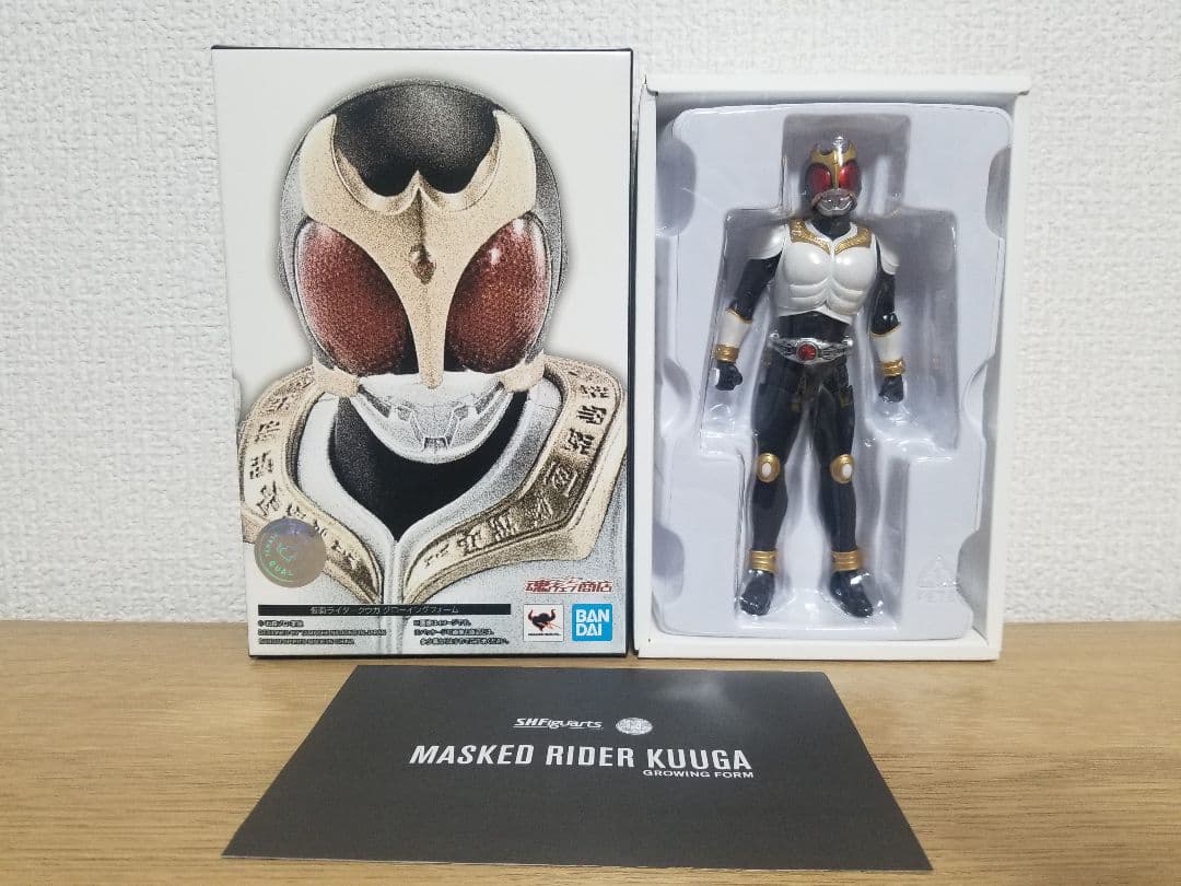 仮面ライダークウガ　真骨彫　グローイングフォーム