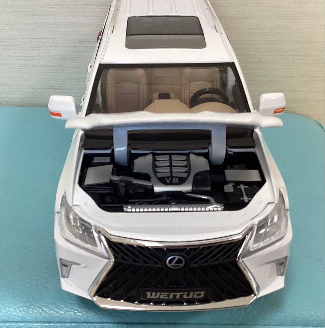 レクサス LX570 ホワイト LEXUS 1/18