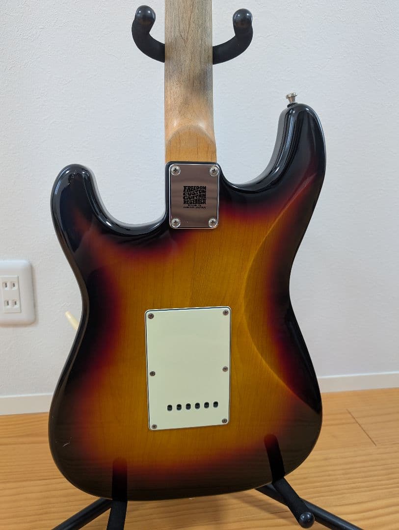 コンポーネント ストラトキャスター タイプ マグナムロック FAT60's