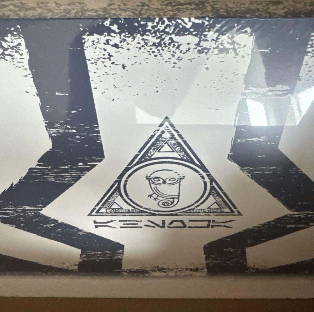 【全世界6000個限定 】ディズニー アソーカ・タノ レガシー ライトセーバー