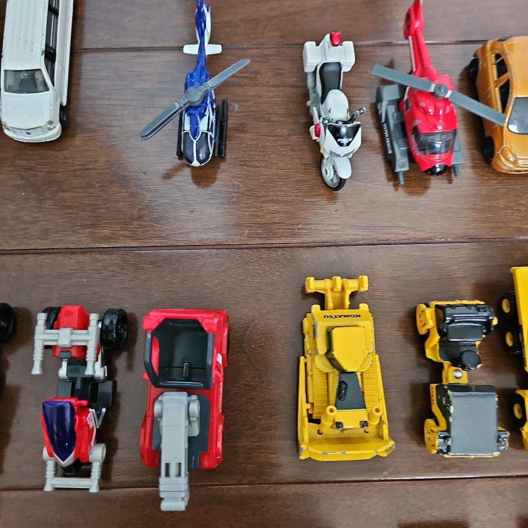 トミカまとめ売り　キャリアカー、フェリー付き