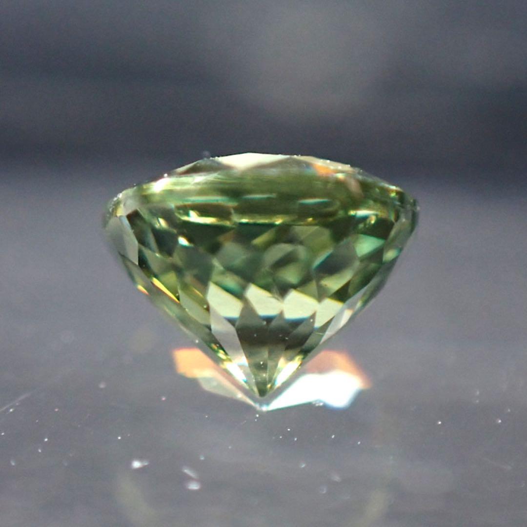 マダガスカル/アンバンジャ産】デマントイドガーネット