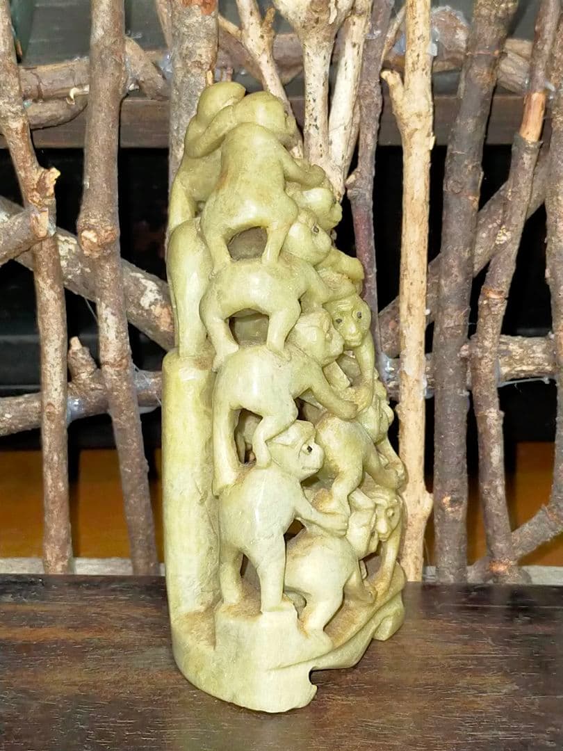 中国 緑石 石 彫刻 とても古い 骨董 古玩