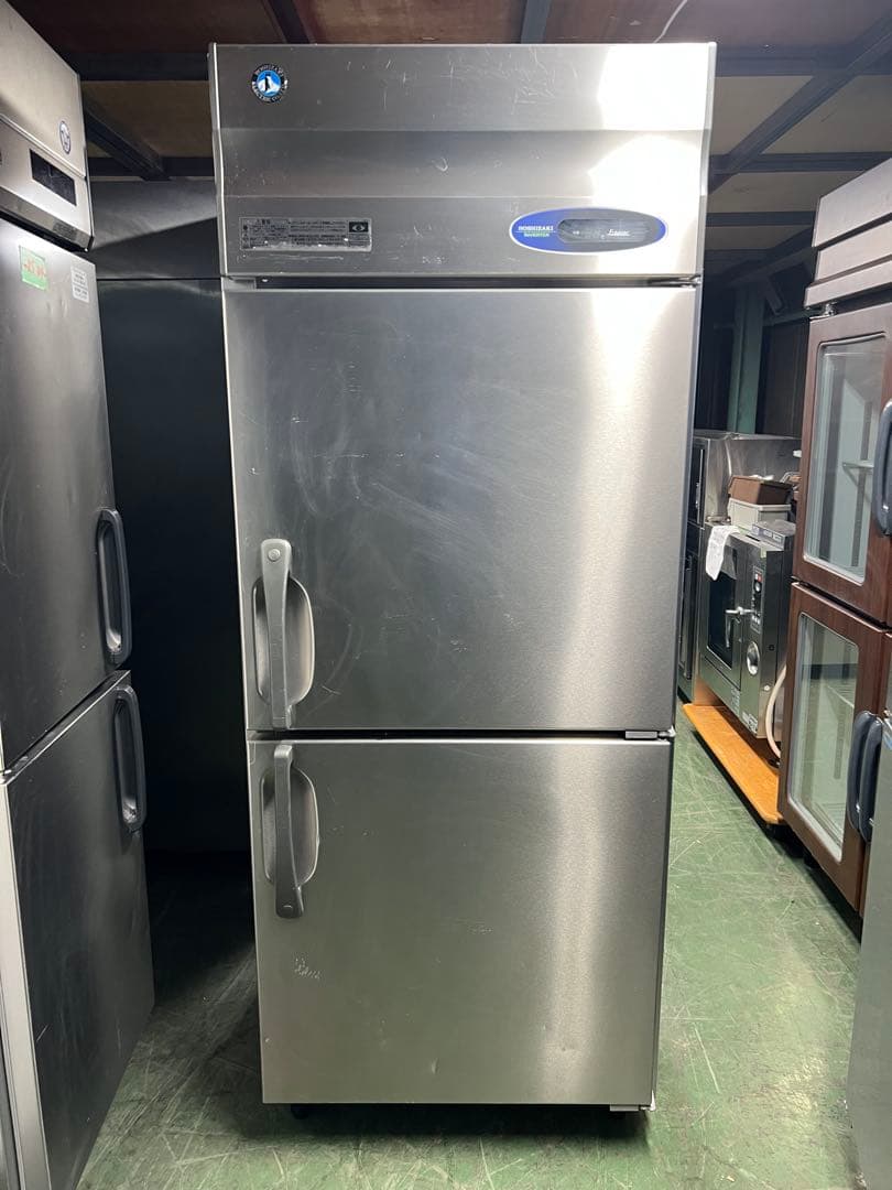 2013年 ホシザキ縦型冷凍庫 100V