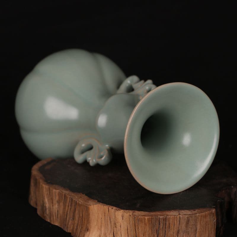 北宋汝窯青釉瓜稜双耳瓶 景徳鎮 陶磁器 装飾品