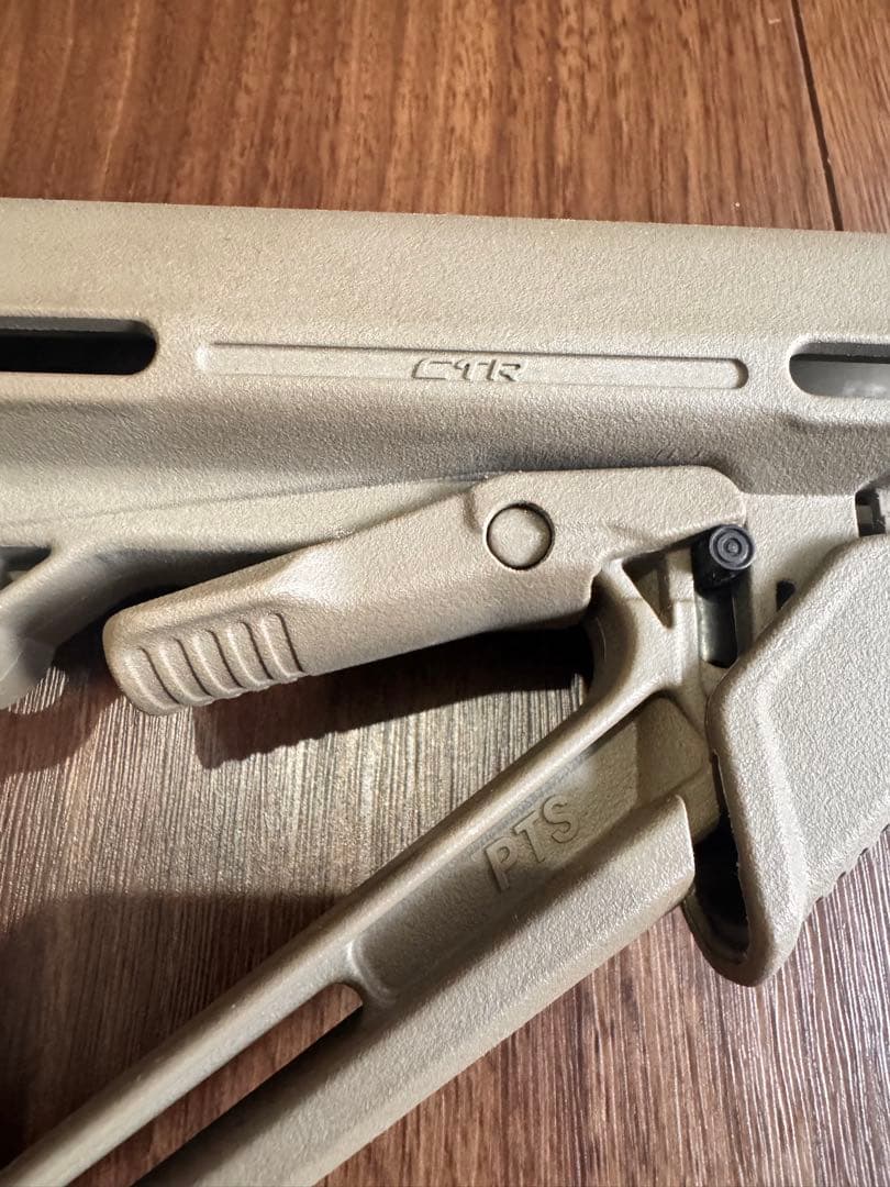 MAGPUL PTS　CTR　M4 　【◯◯タイプ】ではなく【実物】です。