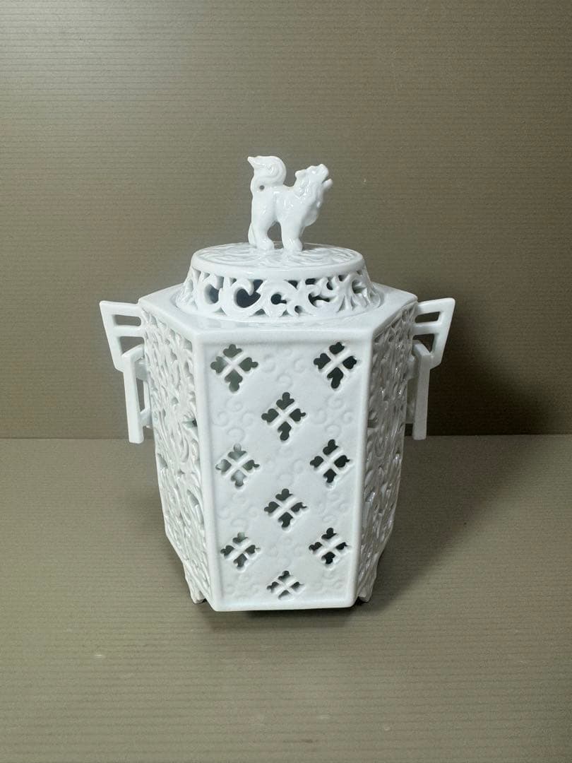 2180 杉原一壷 白磁 六角 透かし 獅子 三足 香炉 未使用 - sararetails.com