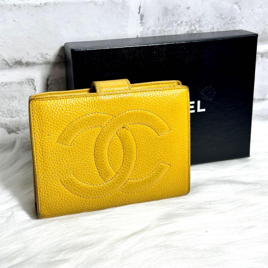 希少 CHANEL キャビアスキン 二つ折り 財布 イエロー デカココ がま口