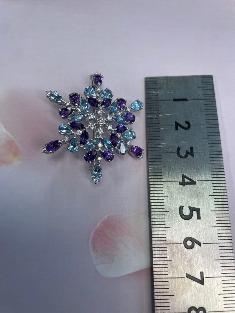 TASAKI 雪の結晶 ブローチ 値下げ‼︎ TASAKI 雪の結晶 ブローチ 値下げ